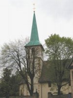 Martinskirche und Kreuze