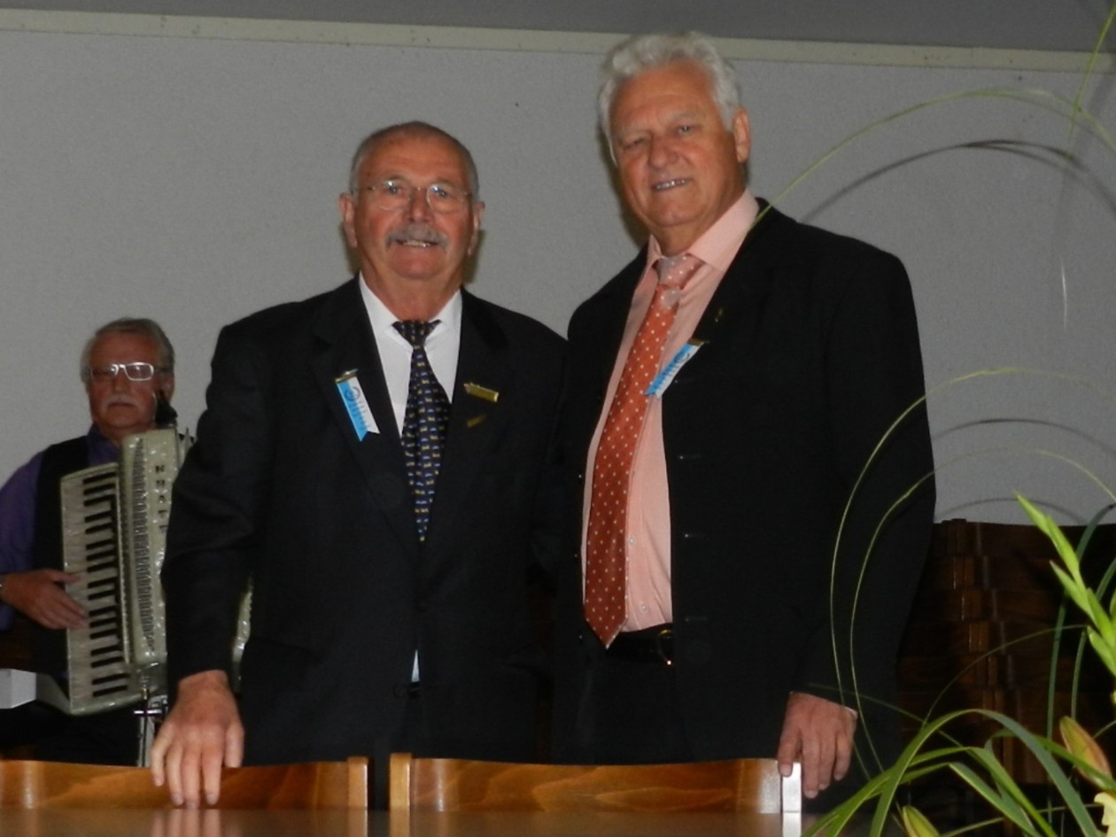 Peter Zimmermann und Pfarrer Jakob Stehle