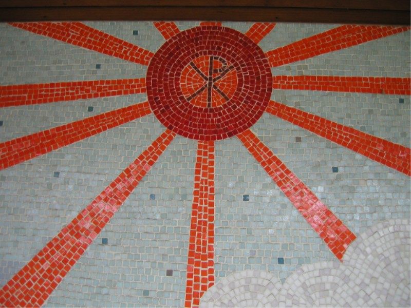 Christusmonogramm mit Strahlen